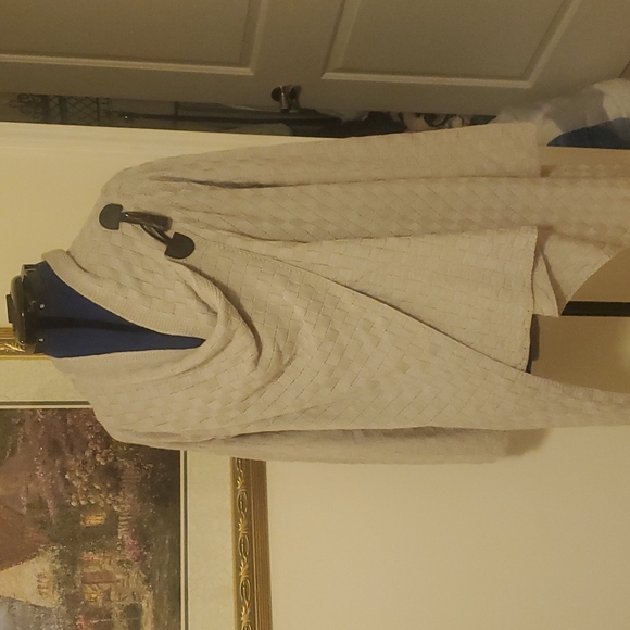 Gorgeous Venus waffle knit cardigan / wrap. - Picture 6 of 8